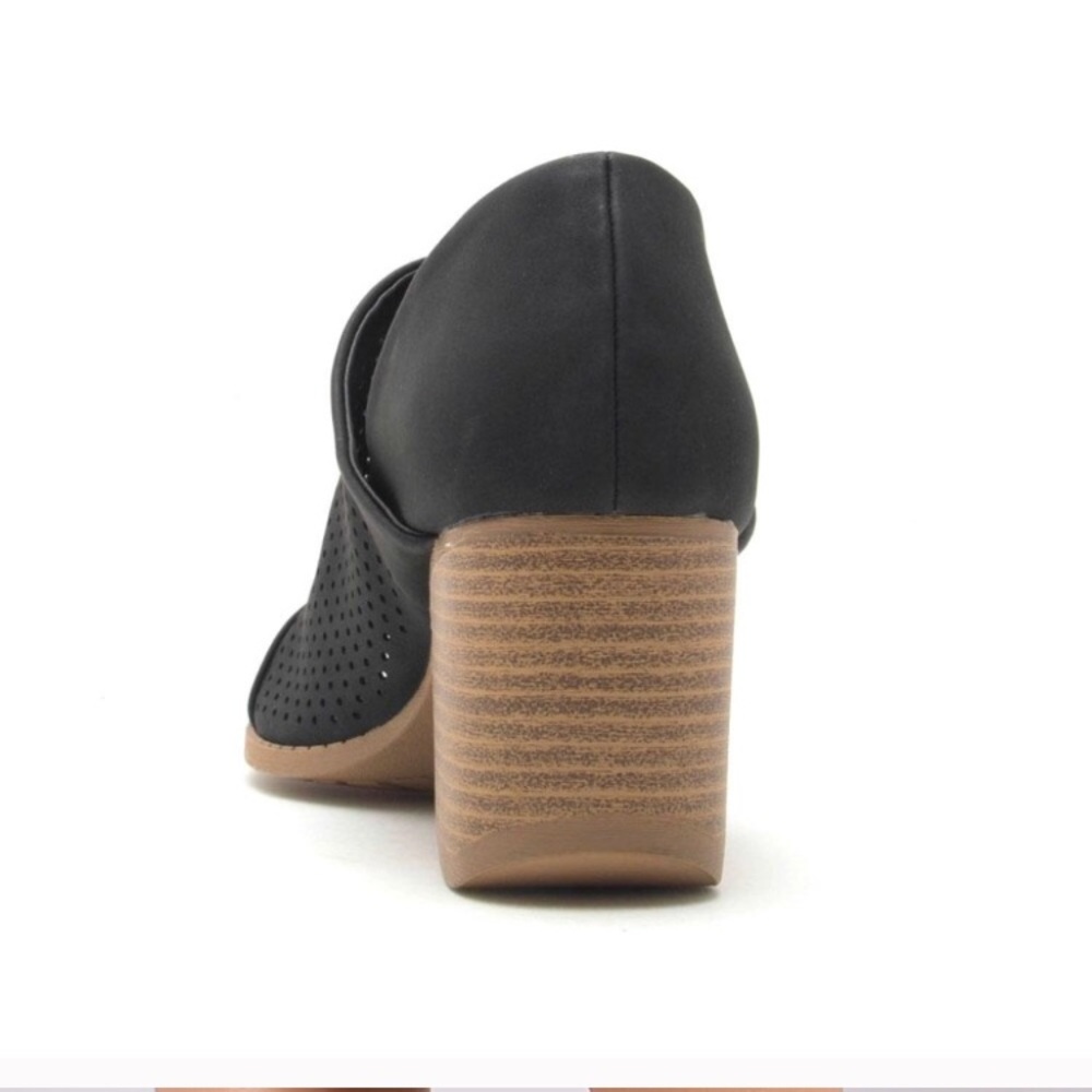 π«SOLD β’β’ Personal Itemβ’ Spring Booties - Picture 4 of 6